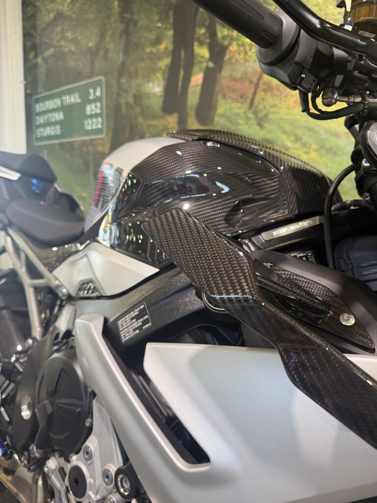 2026 BMW M 1000 R White Aluminum Matte | Carbon Wheels | 460 Miles No Gimmicks, No Hidden Fees, photo 2