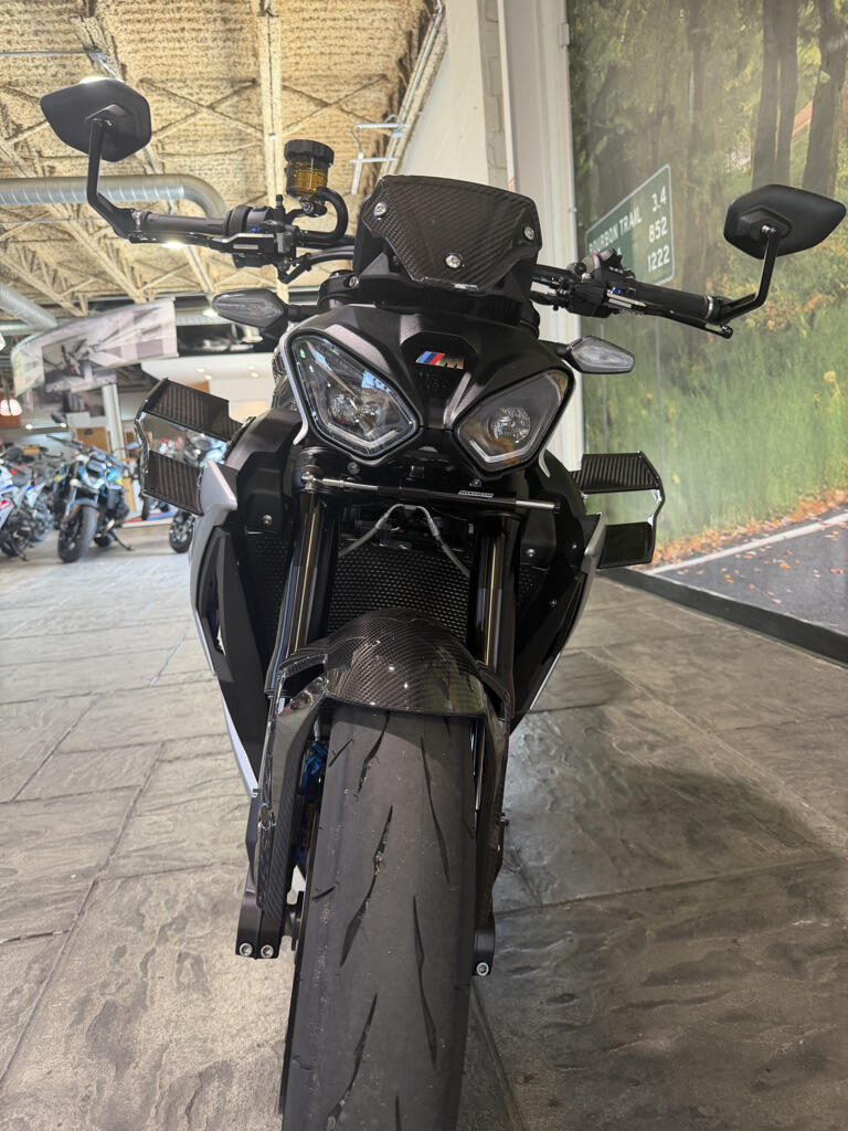 2026 BMW M 1000 R White Aluminum Matte | Carbon Wheels | 460 Miles No Gimmicks, No Hidden Fees, photo 9