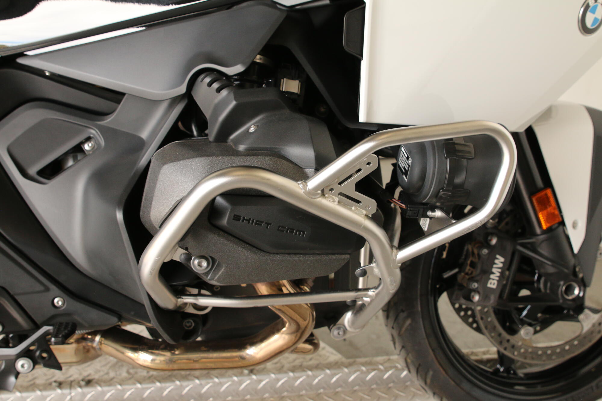 2026 R1300RT-P, photo 14
