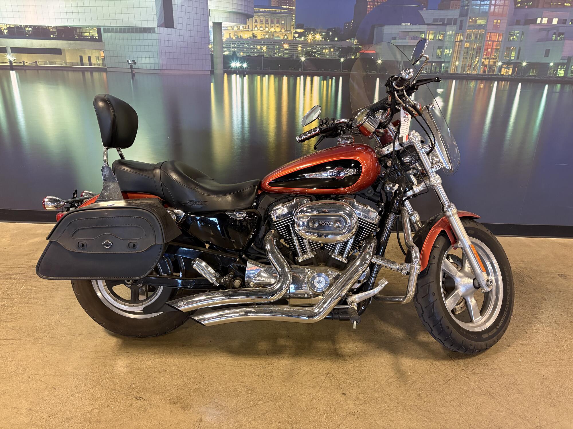 XL1200C 2011 1200 Custom