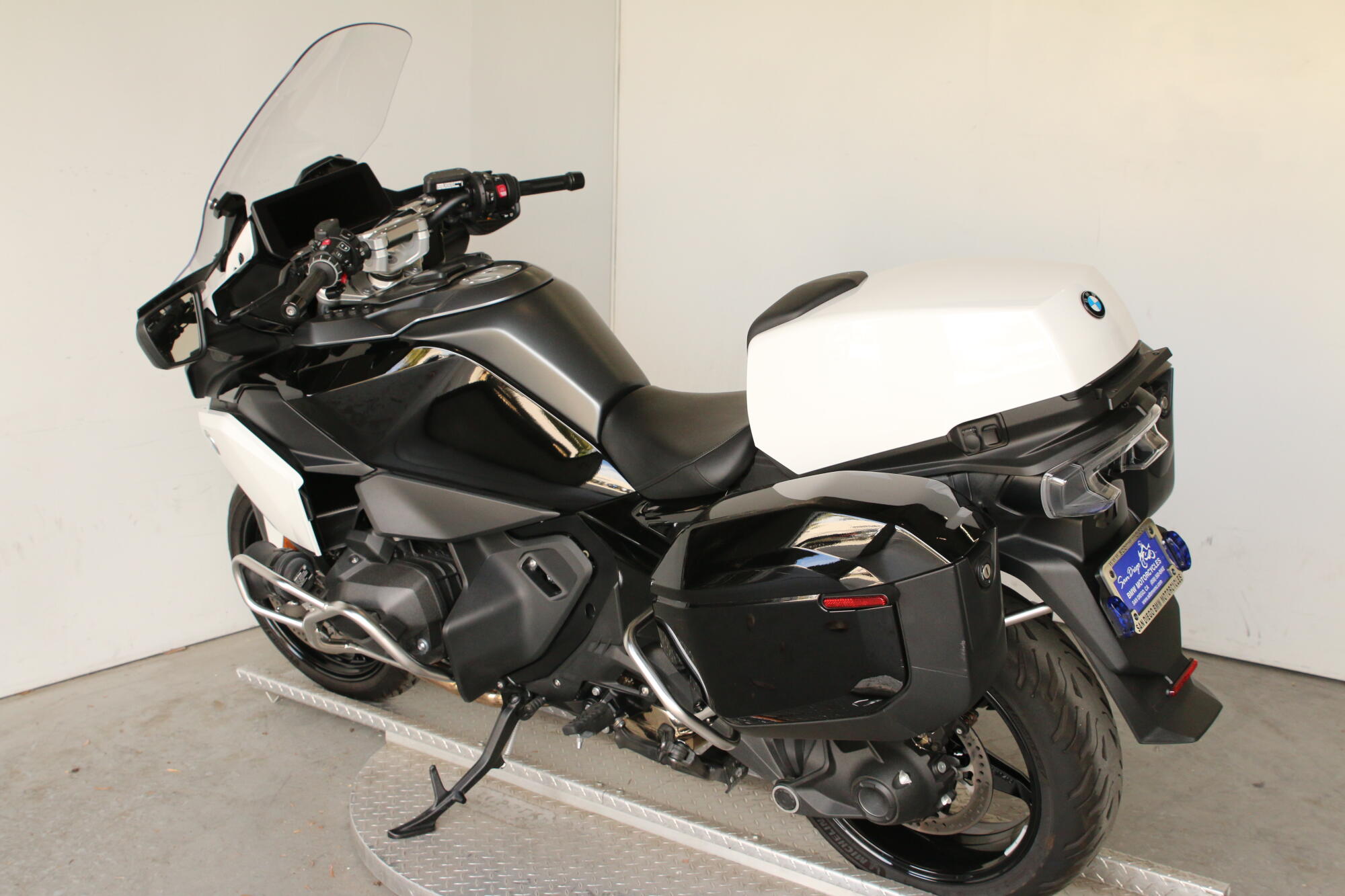 2026 R1300RT-P, photo 5
