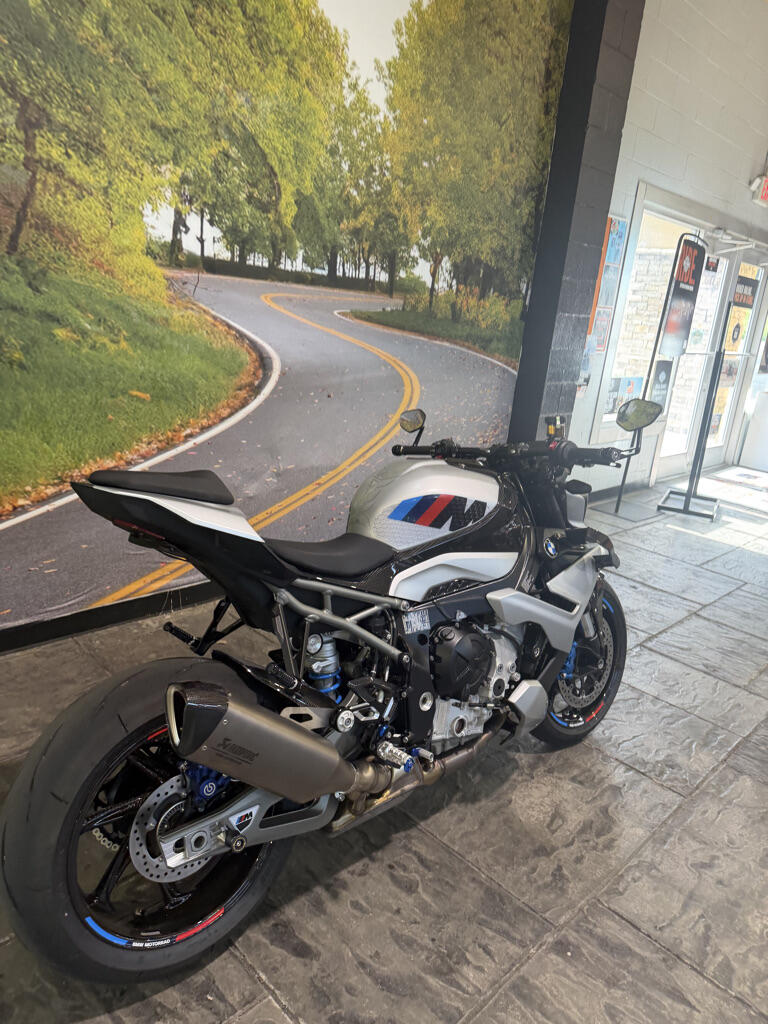 2026 BMW M 1000 R White Aluminum Matte | Carbon Wheels | 460 Miles No Gimmicks, No Hidden Fees, photo 26