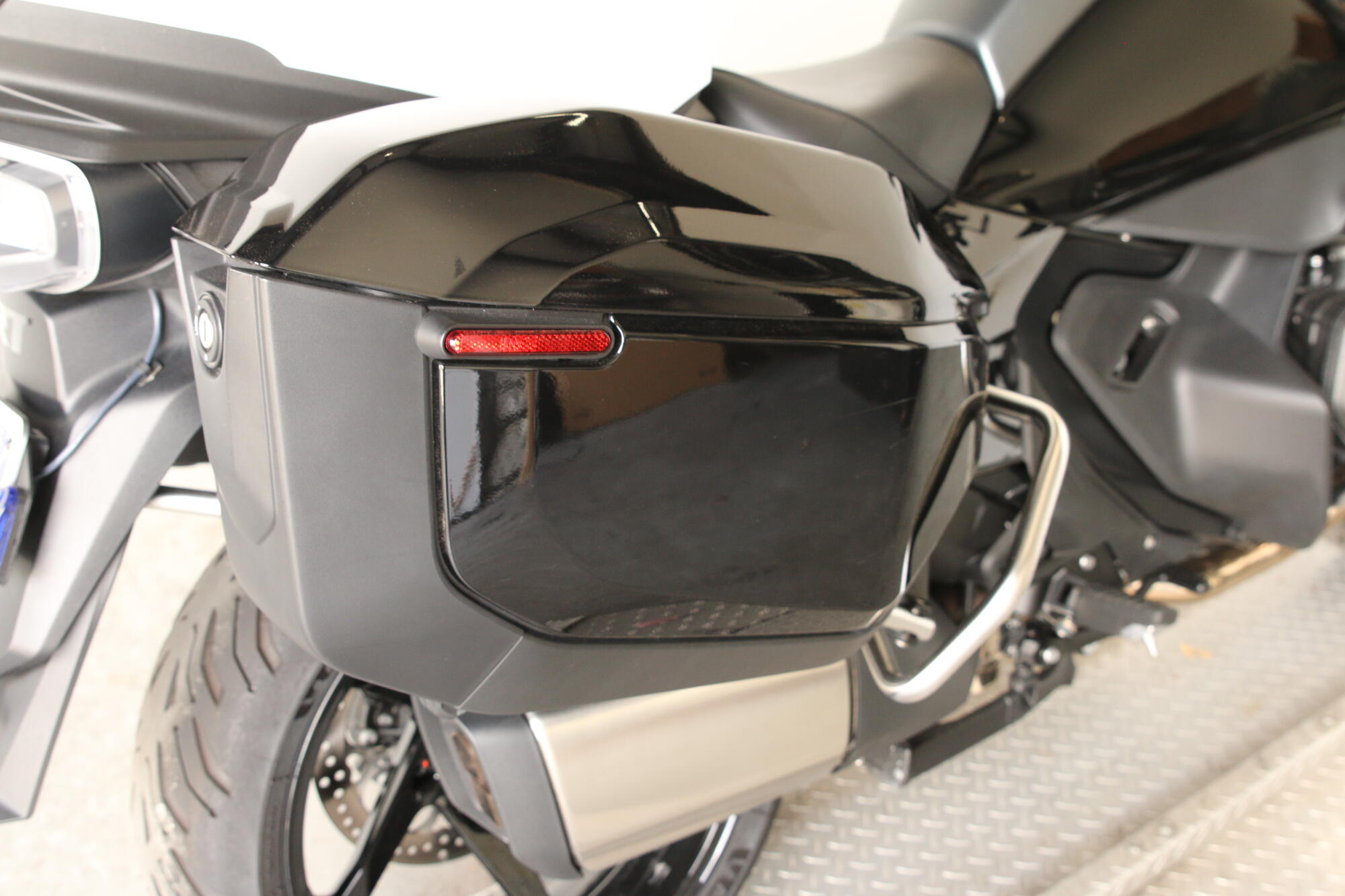 2026 R1300RT-P, photo 11