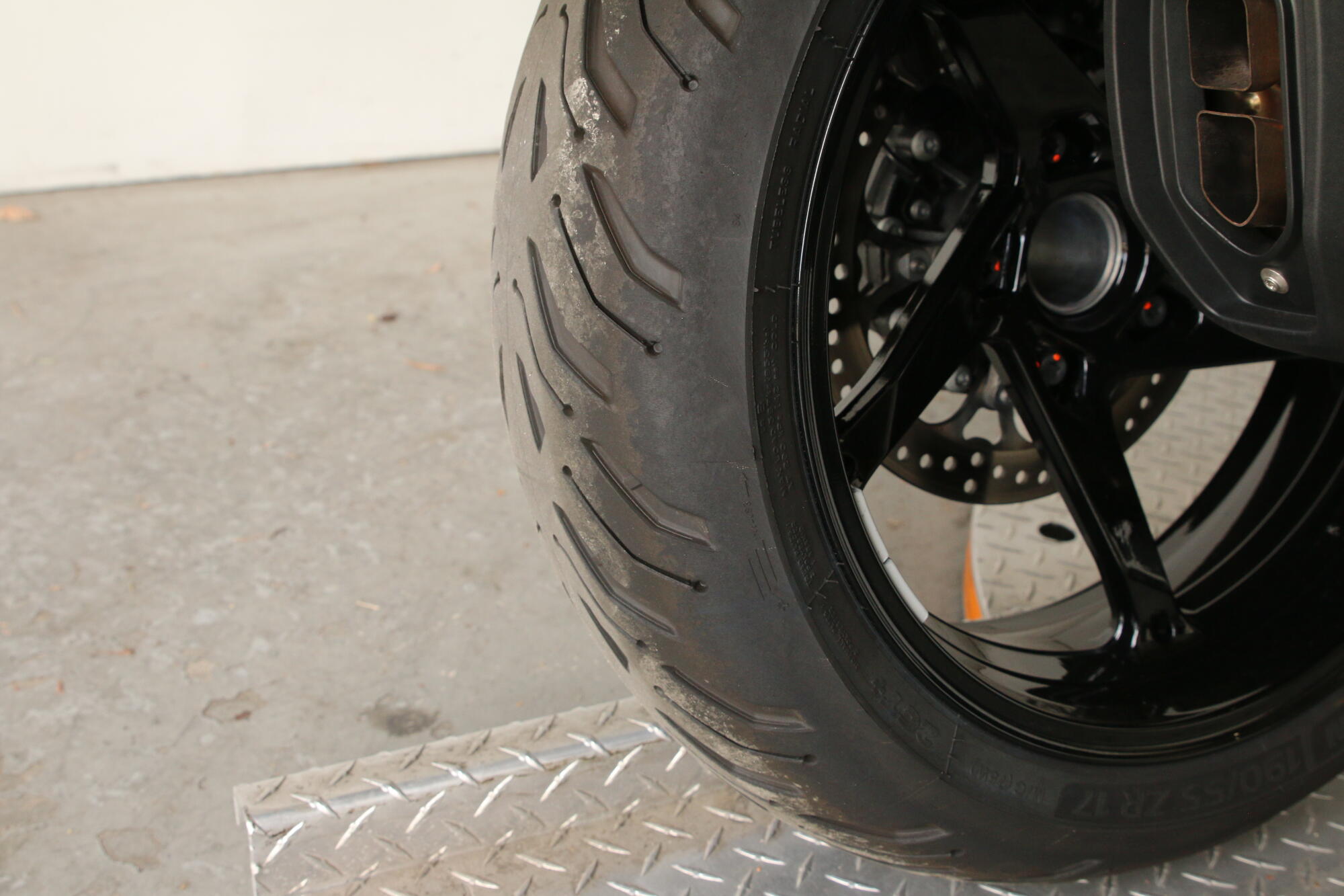 2026 R1300RT-P, photo 9