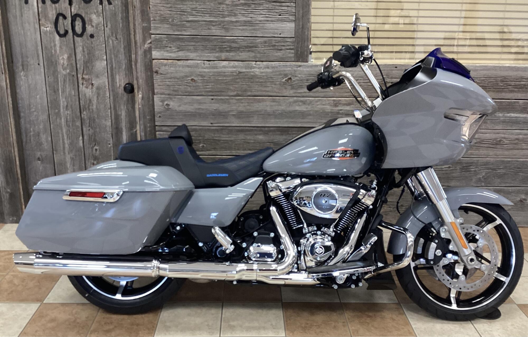2026 Harley-Davidson® Road Glide® Dark Billiard Gray Black Trim
