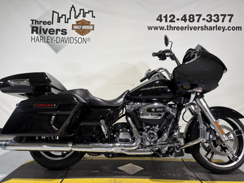 2017 Harley-Davidson® Road Glide® Special Vivid Black