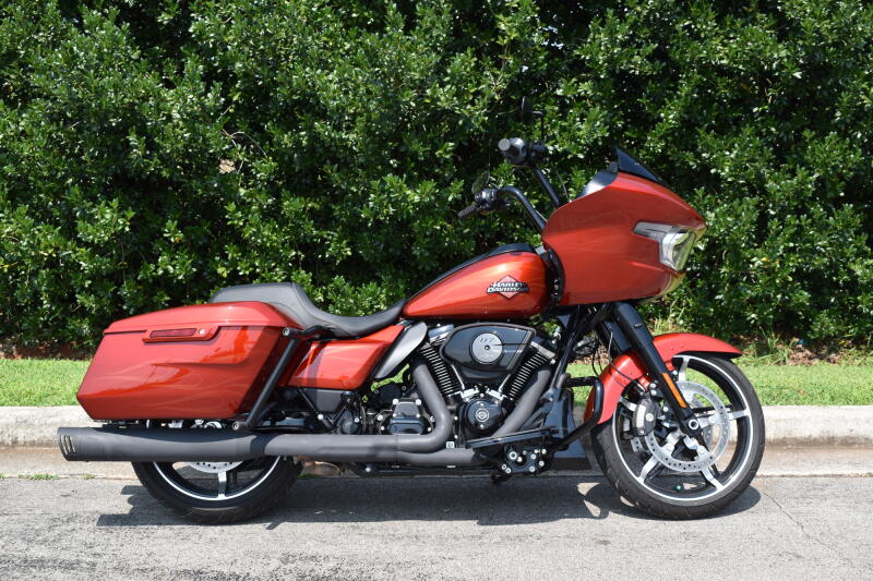FLTRX 2025 Road Glide™