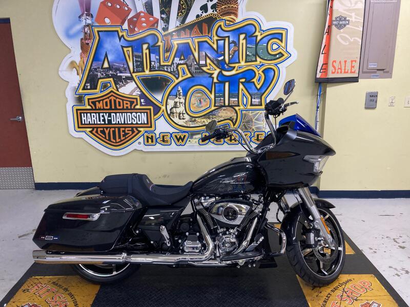 2026 Harley-Davidson® Road Glide® MIDNIGHT EMBER FLTRX