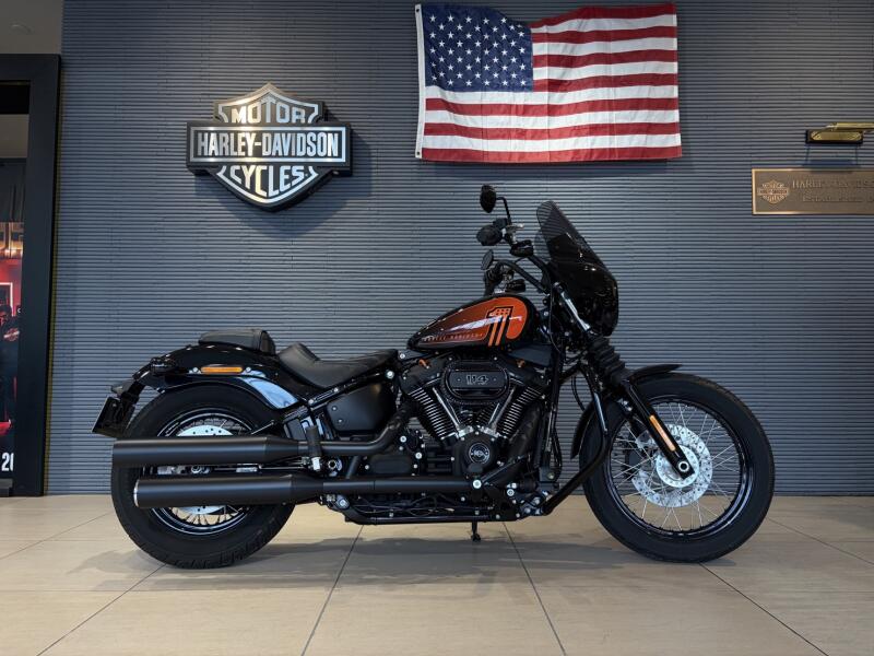 2021 Harley-Davidson® Street Bob® 114 Vivid Black