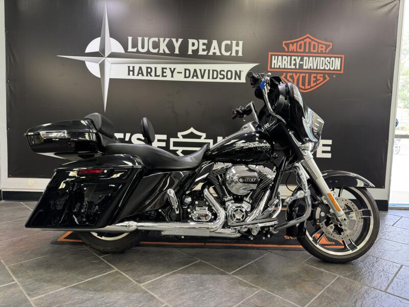 2016 Harley-Davidson® Street Glide® Black
