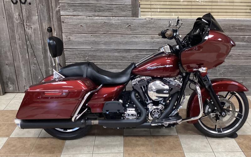 2016 Harley-Davidson® Road Glide® Special Velocity Red Sunglo