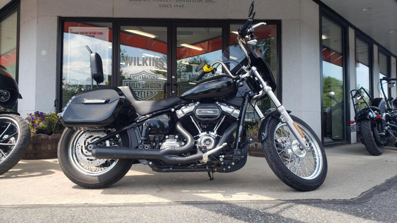 2020 HARLEY-DAVIDSON FXST STANDARD in Vivid Black