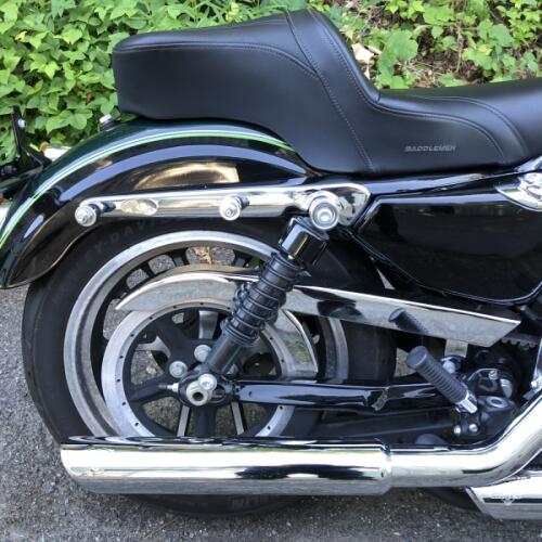 2016 Harley-Davidson® SuperLow® 1200T Two-Tone Deep Jade Pearl/Vivid Black thumb 2