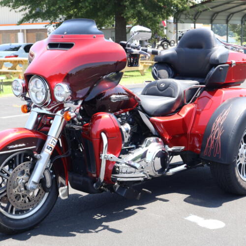 2018 Harley-Davidson® Tri Glide® Ultra Wicked Red/Twisted Cherry thumb 0