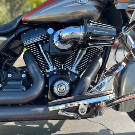 FLTRXSE2 2013 CVO™ Road Glide® Custom thumb 0