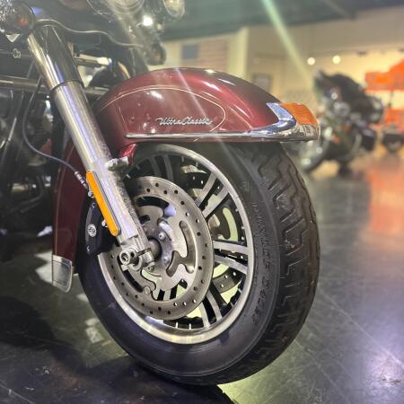 2010 Harley-Davidson® Tri Glide® Ultra Classic® thumb 2