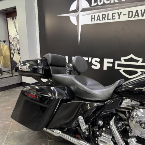 2016 Harley-Davidson® Street Glide® Black thumb 0