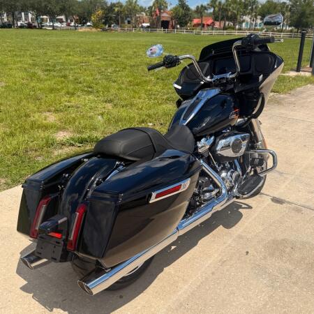 FLTRX 2026 Road Glide® thumb 3