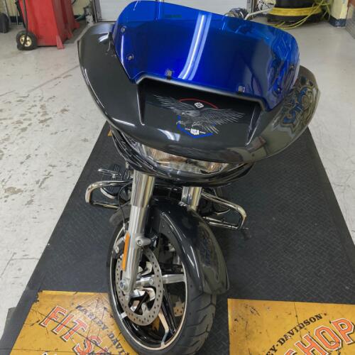 2026 Harley-Davidson® Road Glide® MIDNIGHT EMBER FLTRX thumb 2