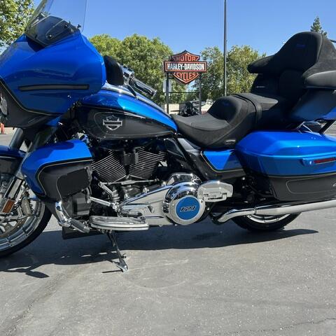FLHXLSE 2026 CVO Street Glide Limited thumb 2