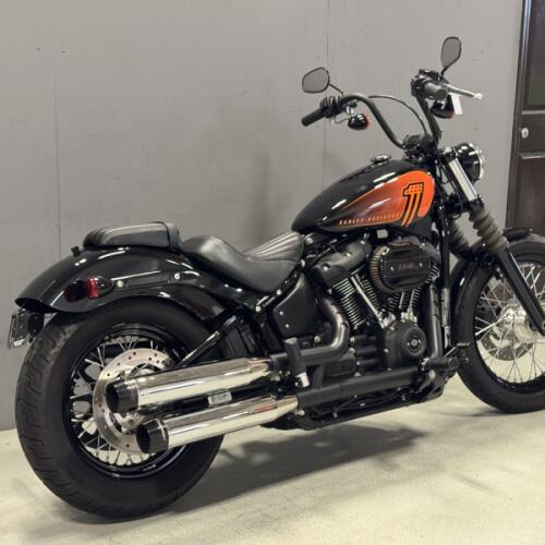 FXBBS 2021 Street Bob® 114 thumb 2