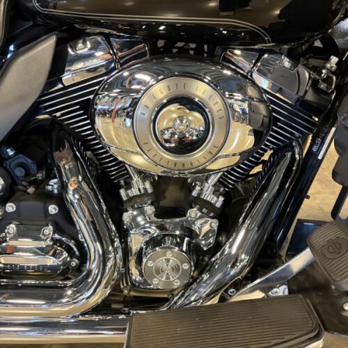 FLHTCU 2009 Electra Glide® Ultra Classic® thumb 3