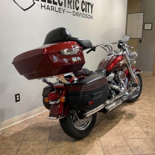 2023 Harley-Davidson® FLHCSANV Heritage Classic Heirloom Red Fade thumb 1