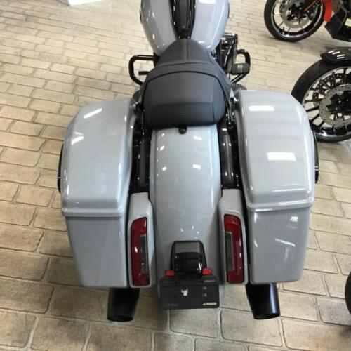 2025 Harley-Davidson® Street Glide® Billiard Gray - Black Finish thumb 0