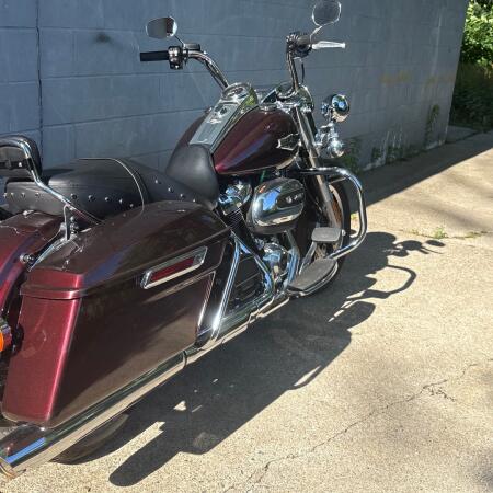 FLHR 2018 Road King® thumb 1