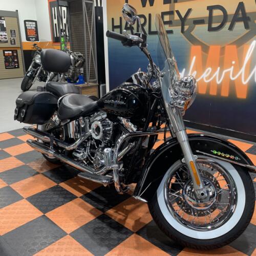 2016 Harley-Davidson Softail Deluxe FLSTN thumb 2