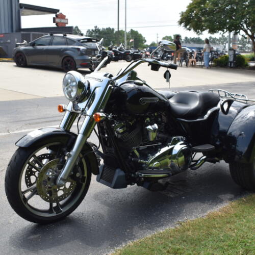 2021 Harley-Davidson® Freewheeler® | Used Three-Wheel Motorcycle thumb 1