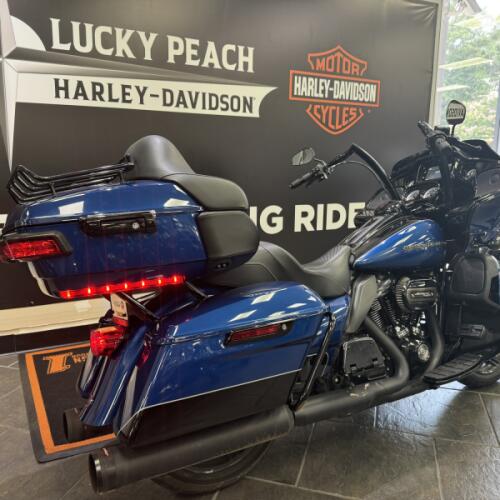 2022 Harley-Davidson® Road Glide® Reef Blue thumb 2