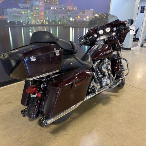 2006 Harley-Davidson® Street Glide® FLHXI thumb 0