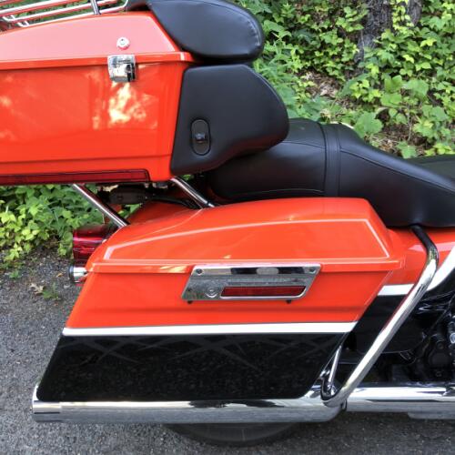 2012 Harley-Davidson® CVO™ Ultra Classic® Electra Glide® Electric Orange & Black Diamond with Big Ci thumb 2