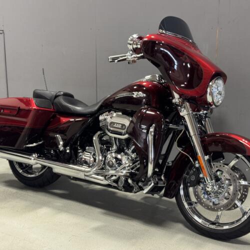 FLHXSE 2012 CVO™ Street Glide® thumb 3