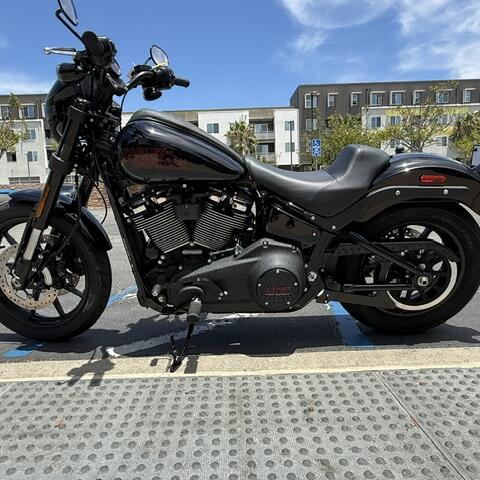2026 Harley-Davidson® Low Rider™ S Vivid Black Black Trim thumb 0