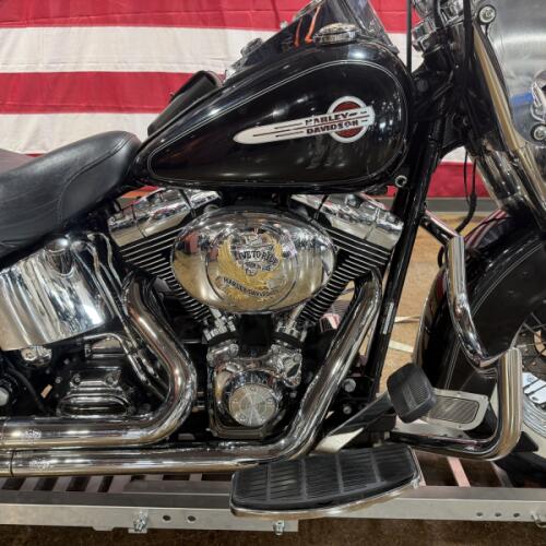 FLSTC 2004 Heritage Softail® Classic thumb 0