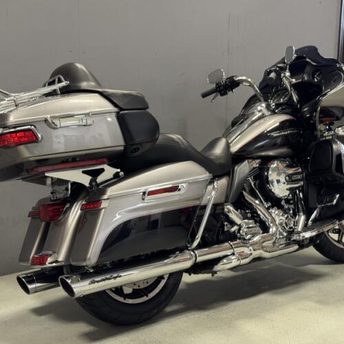 FLTRU 2016 Road Glide® Ultra thumb 2