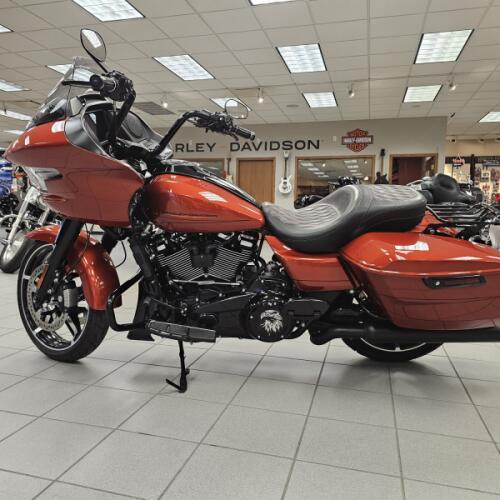 FLTRX 2024 Road Glide® thumb 0