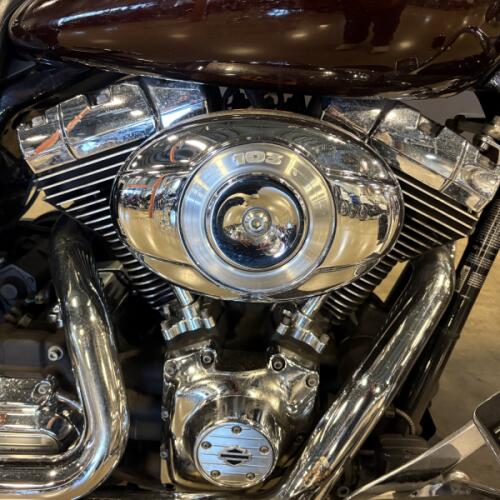 2011 Harley-Davidson® Street Glide® FLHX thumb 3