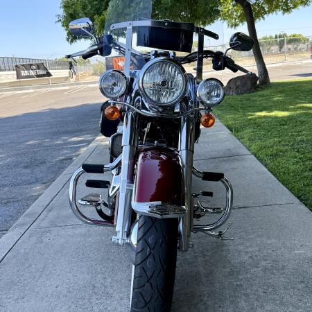 FLSTN 2017 Softail® Deluxe thumb 2
