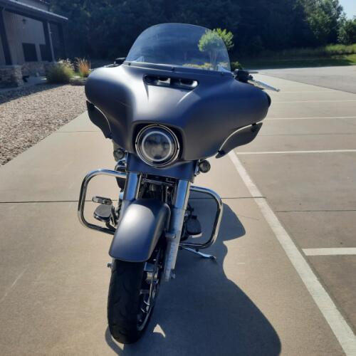 2017 Harley-Davidson® Street Glide® Special Charcoal Denim thumb 2