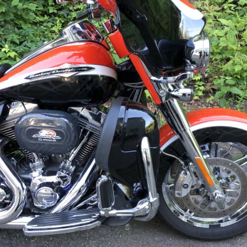 2012 Harley-Davidson® CVO™ Ultra Classic® Electra Glide® Electric Orange & Black Diamond with Big Ci thumb 3
