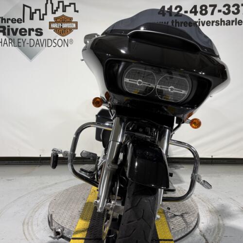 2017 Harley-Davidson® Road Glide® Special Vivid Black thumb 1