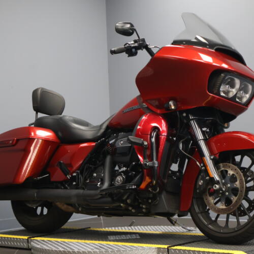 2018 Harley-Davidson® Road Glide® Special Wicked Red thumb 2