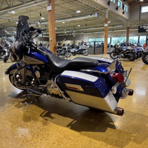 FLHTCUI 2006 Electra Glide® Ultra Classic® thumb 0