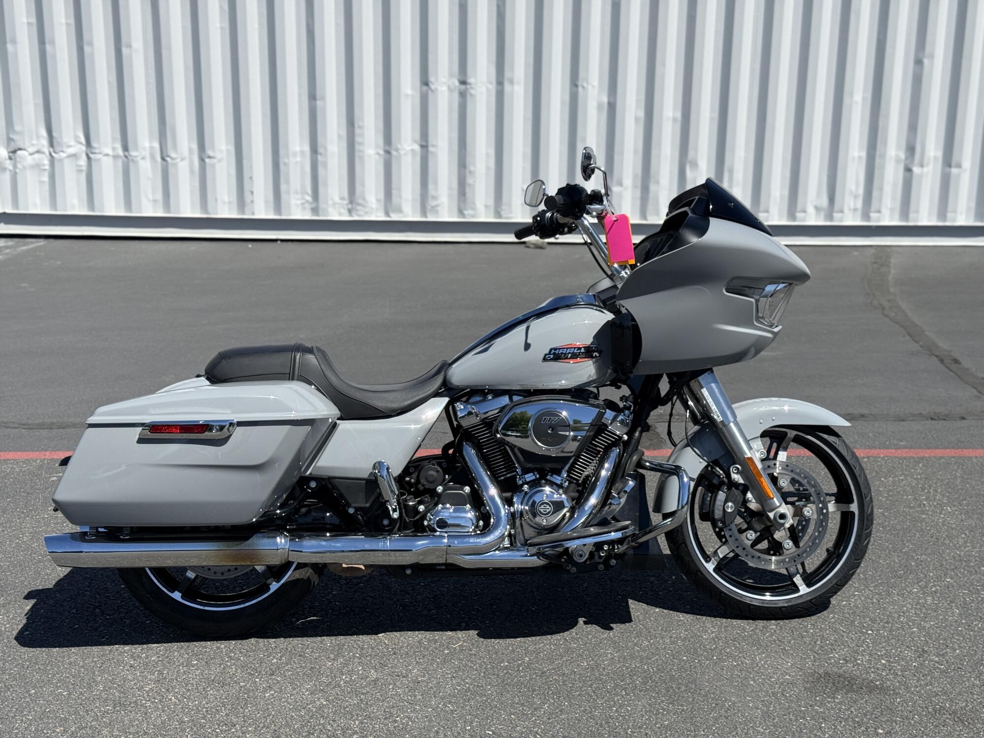 FLTRX 2025 Road Glide™