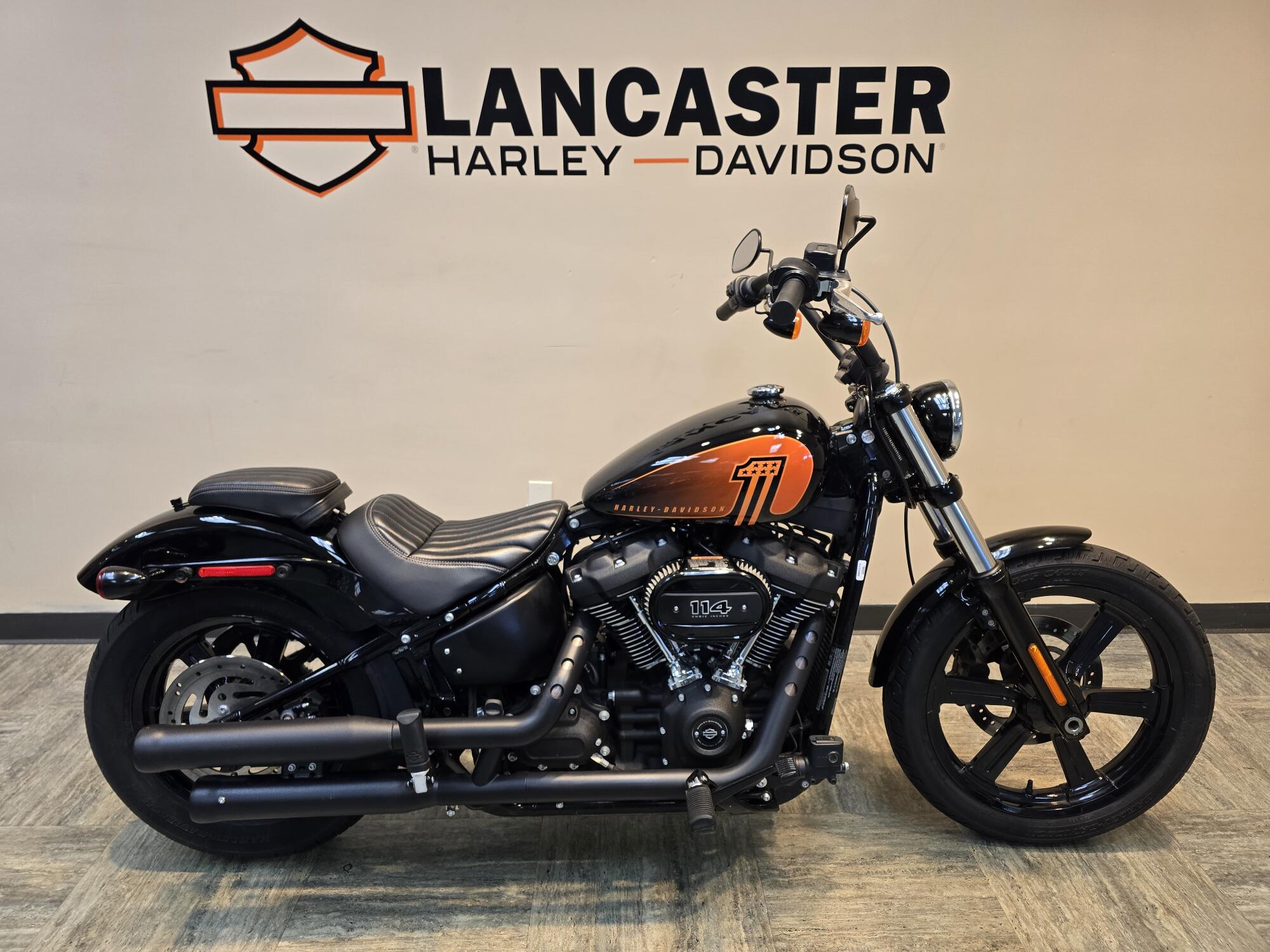 2023 Harley-Davidson® Street Bob® 114 Vivid Black FXBBS