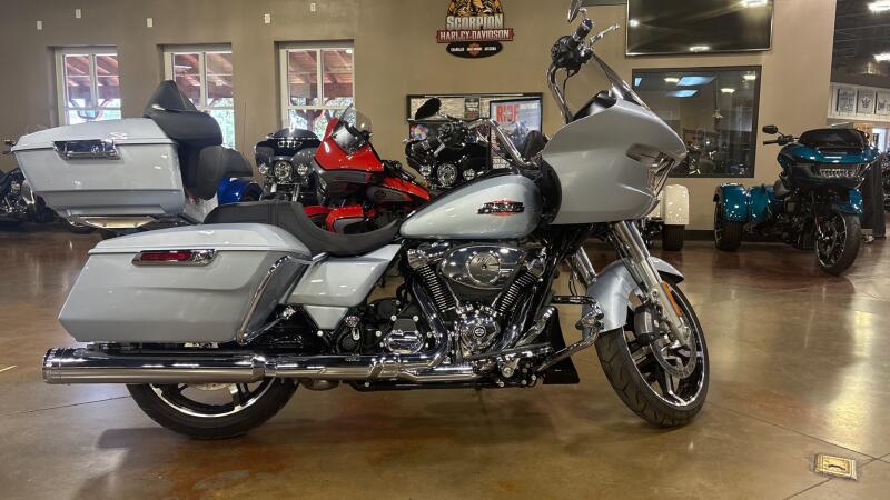 FLTRX 2025 Road Glide™