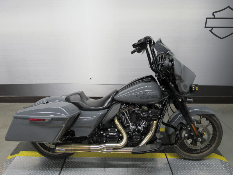 FLHXST 2022 Street Glide® ST